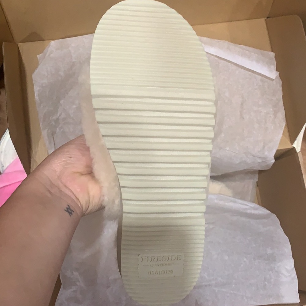 Fuzzy slides - Picture 4 of 4